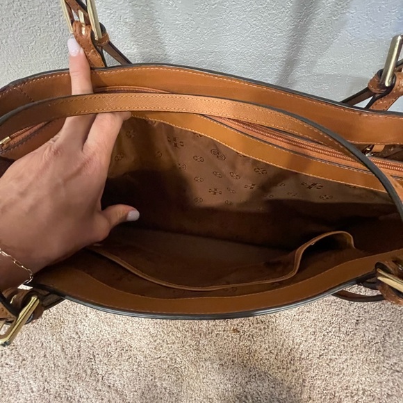 Tory Burch Brown Leather Tote Sophisticated Everyday Essential - Picture 3 of 6